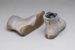 Robinie><noscript><img width=